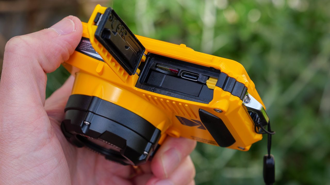 kodak pixpro wpz2 waterproof camera