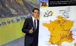 Alberto Contador gives the thumbs up to the 2010 tour route.