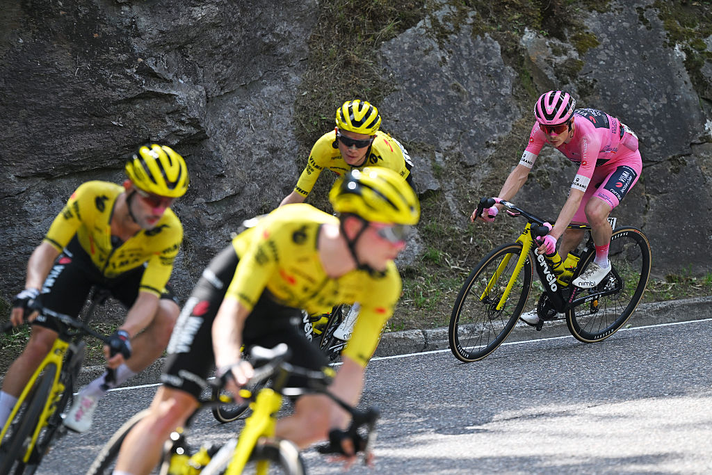 CARI, SWITZERLAND - MAY 26: Jonas Vingegaard of Denmark and Team Visma | Lease a Bike - Pink Leader Jersey competes during the 109th Giro d&amp;apos;Italia 2026, Stage 16 a 113km stage from Bellinzona to Cari 1645m / #UCIWT / on May 26, 2026 in Cari, Switzerland. (Photo by Tim de Waele/Getty Images)