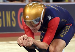 Wiggin's skin suit for the Hour record was similar to that used in Olympic TT. Note the trip strips on the arms