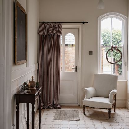 Tori Murphy curtain with pelmet over front door