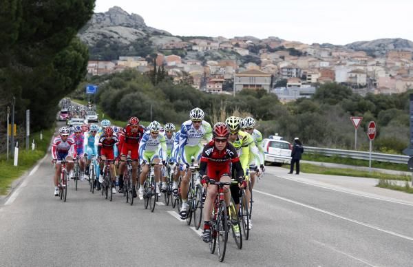 BMC and Liquigas-Cannondale lift the pace.