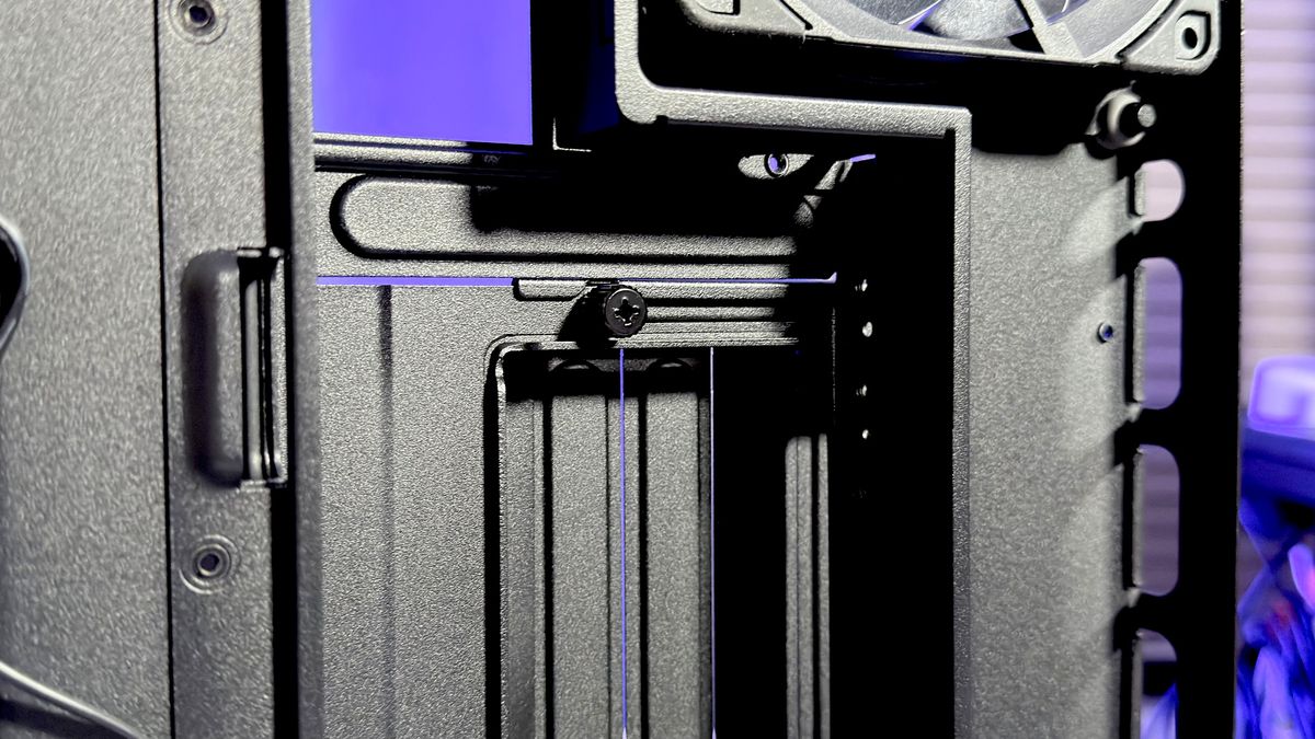 The Havn HS 360 PC case in black and white on a desk.