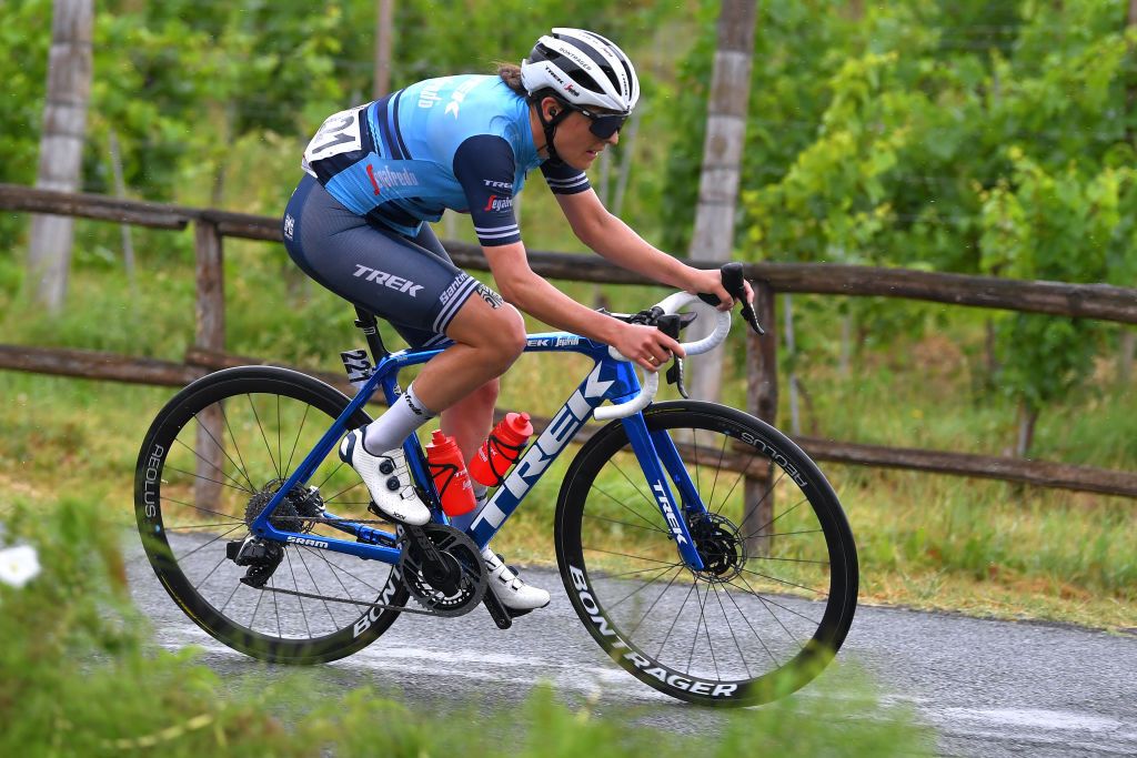 OVADA ITALY JULY 04 Lucinda Brand of Netherlands and Team Trek Segafredo during the 32nd Giro dItalia Internazionale Femminile 2021 Stage 3 a 135km stage from Casale Monferrato to Ovada GiroDonne UCIWWT on July 04 2021 in Ovada Italy Photo by Luc ClaessenGetty Images