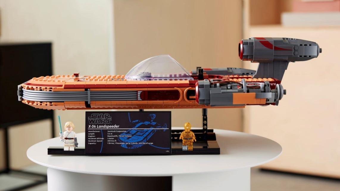 This LEGO Star Wars Landspeeder has gone to the top of our wantlist