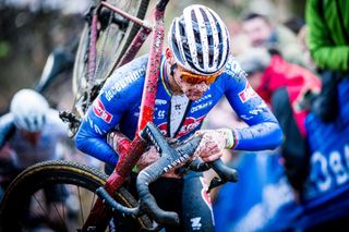 Mathieu van der Poel again hampered by back pain at World Cup