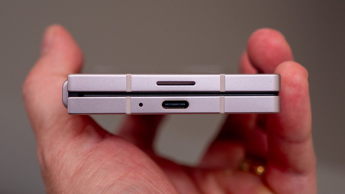 Hands-on with the Samsung Galaxy Z Fold 6
