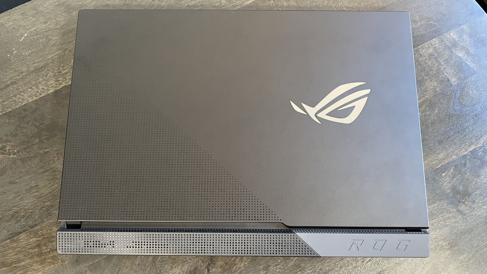 Asus ROG Strix Scar 17 G733