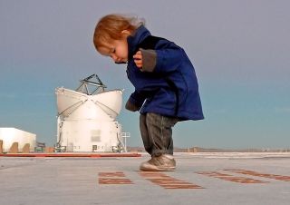 ESO Astronomer Julien Girard took this photo of his daughter Maëlle during a family day at Paranal Observatory.