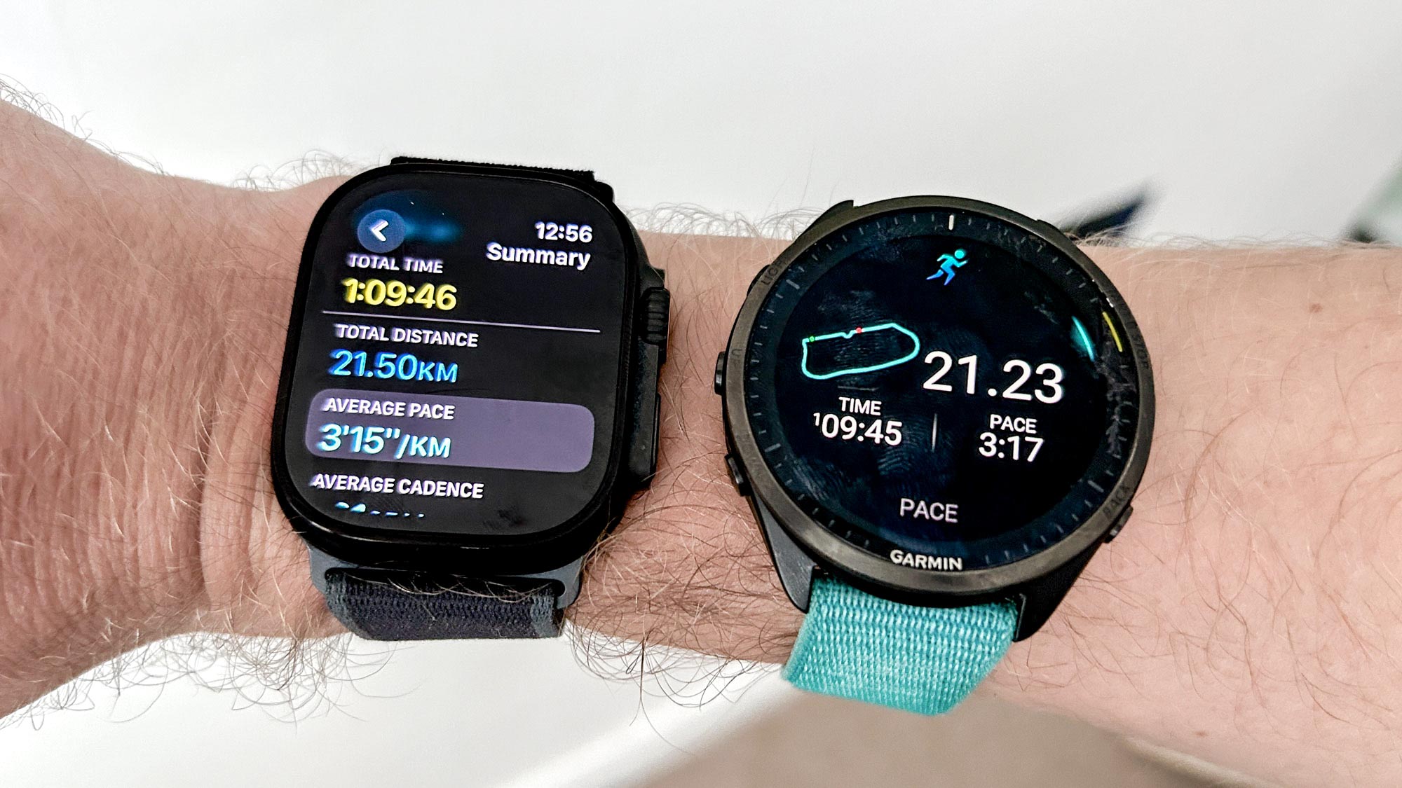 Comparing Garmin Forerunner 965 and Apple Watch Ultra 2 in a half marathon