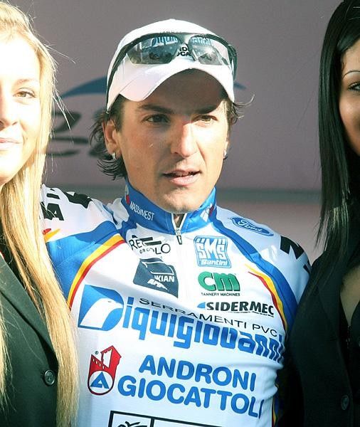 Raffaele Illiano (Serramenti PVC Diquigiovanni-Androni Giocattoli) awarded on stage.