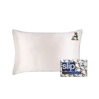 slip Queen letter-embroidered silk pillowcase