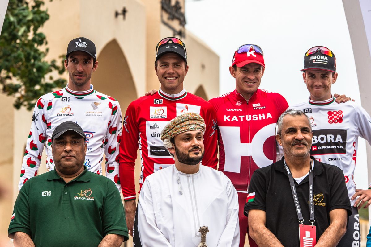 The jersey wearers after stage 3 with race organisers