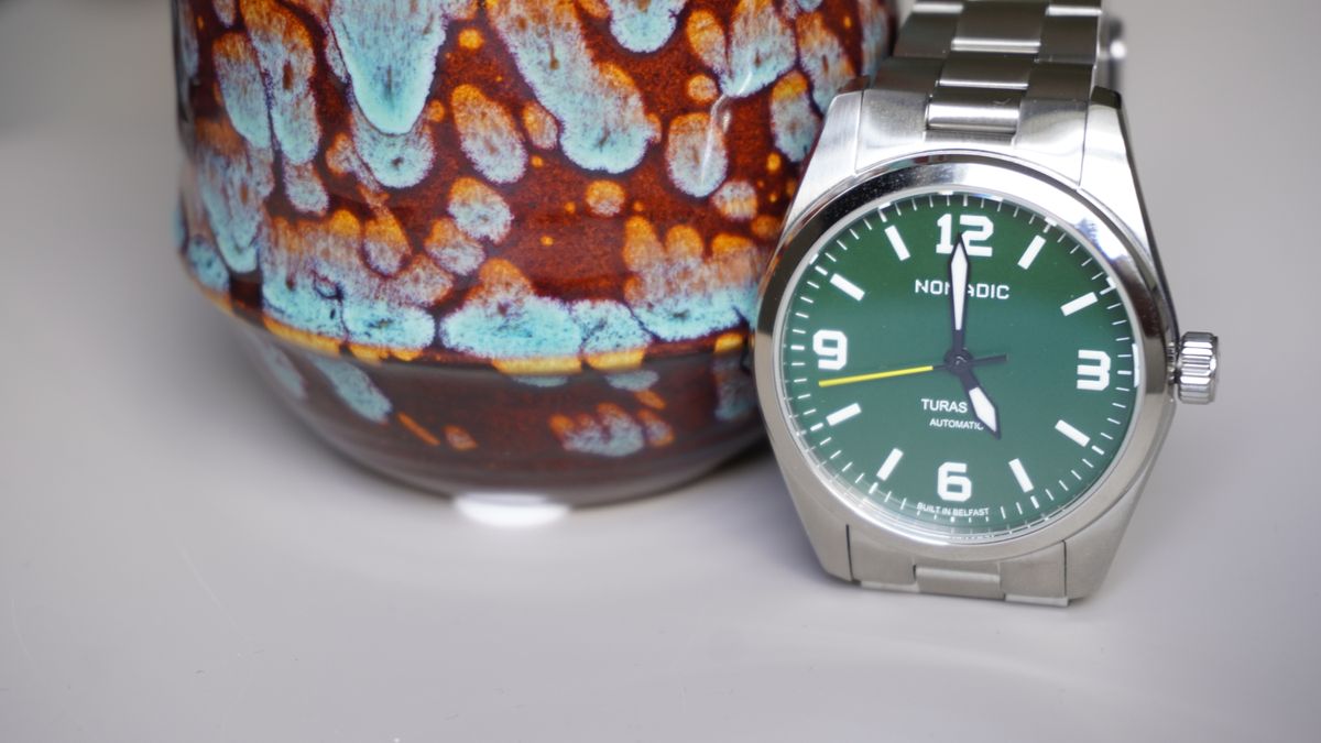 A Week on the Wrist with the Nomadic Turas 914 Landfall – simple, rugged, beautiful - Vimarsana News