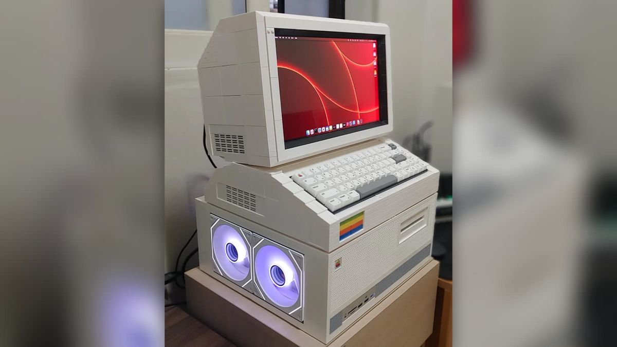 A custom gaming PC built by Reddit user OkDebate6649. The computer, monitor and keyboard are all housed in a chassis built using Lego bricks.