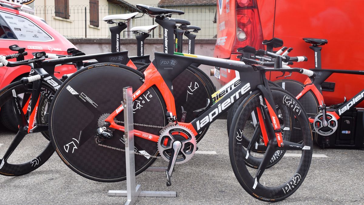 FDJ are equipped with Lapierre Aerostorm TT bikes