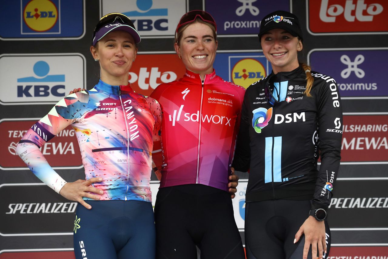 De Brabantse Pijl La Fleche Brabanconne Women 2022 7th Edition SintPietersLeeuw Overijse 1412 km 13042022 Demi Vollering NED Team SD Worx Katarzyna Niewiadoma POL Canyon SRAM Racing Liane Lippert GER Team DSM photo Rafa GomezSprintCyclingAgency2022