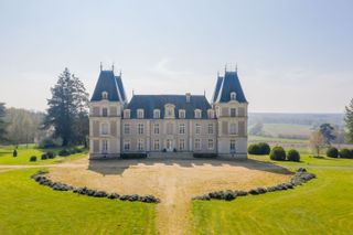 French castle airbnb