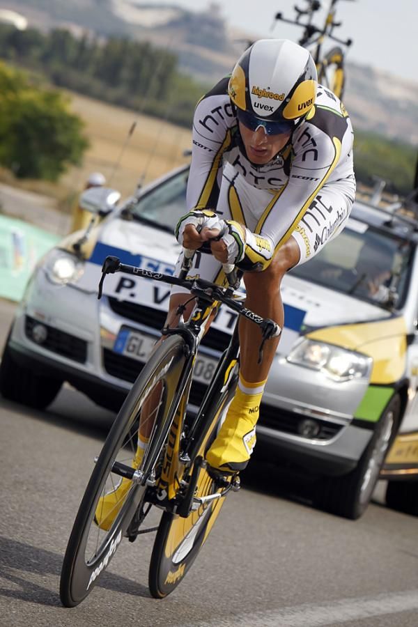 Peter Velits moved into third overall with his stunning ride in the time trial in the 2010 Vuelta a Espana.