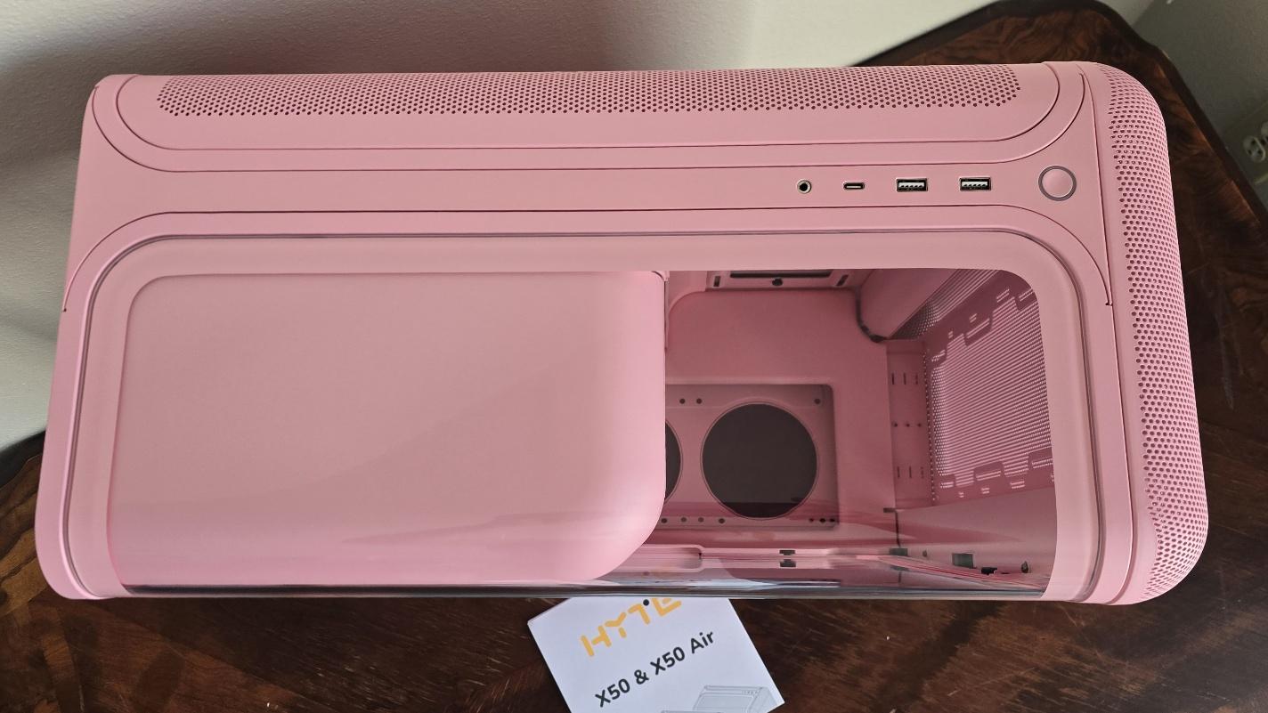 Hyte X50 Case