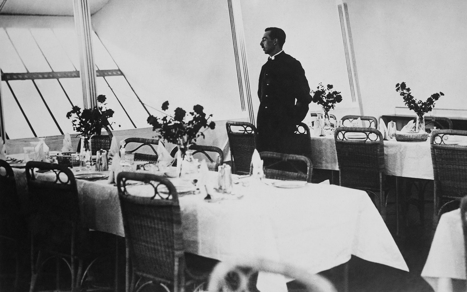 View from above in dirigible r101