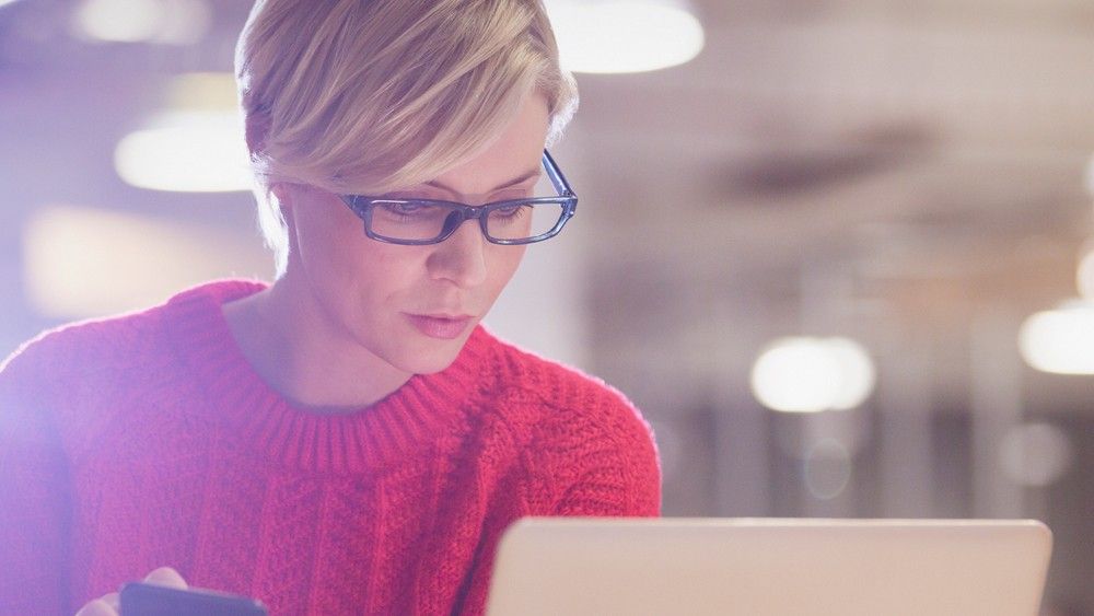 lady with laptop