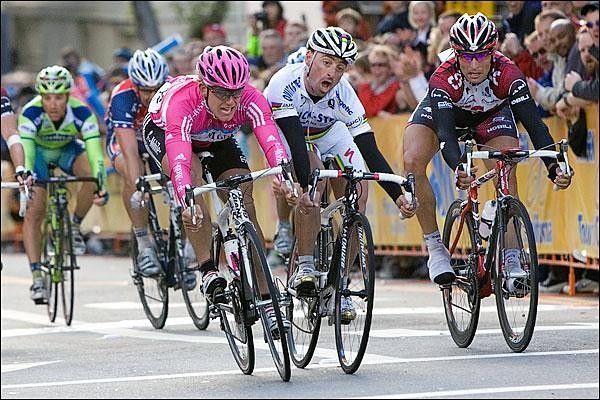 Bettini's first victory of 2007 came at the Tour of California
