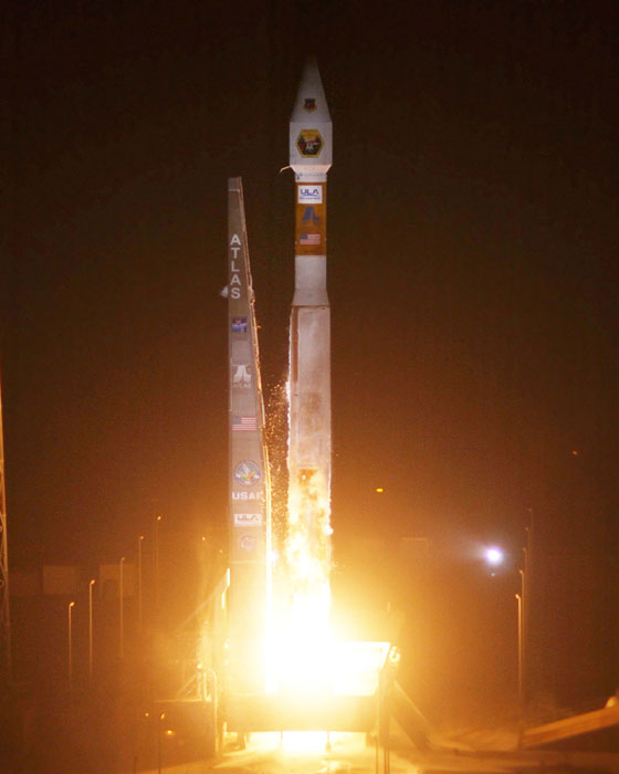 Atlas 5 Rocket Launches Six Military Research Satellites into Orbit