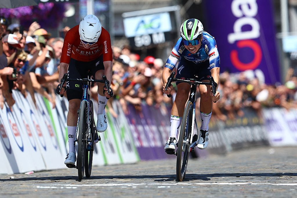 BINCHE, BELGIUM - JUNE 29: (L-R) Fien Van Eynde of Belgium and race winner Justine Ghekiere of Belgium sprint at finish line during the 126th Belgian Road Championship 2025 - Women's Road Race a 132.8km one day race from Binche to Binche on June 29, 2025 in Binche, Belgium. (Photo by Luc Claessen/Getty Images)