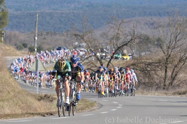 Two more riders try to get away