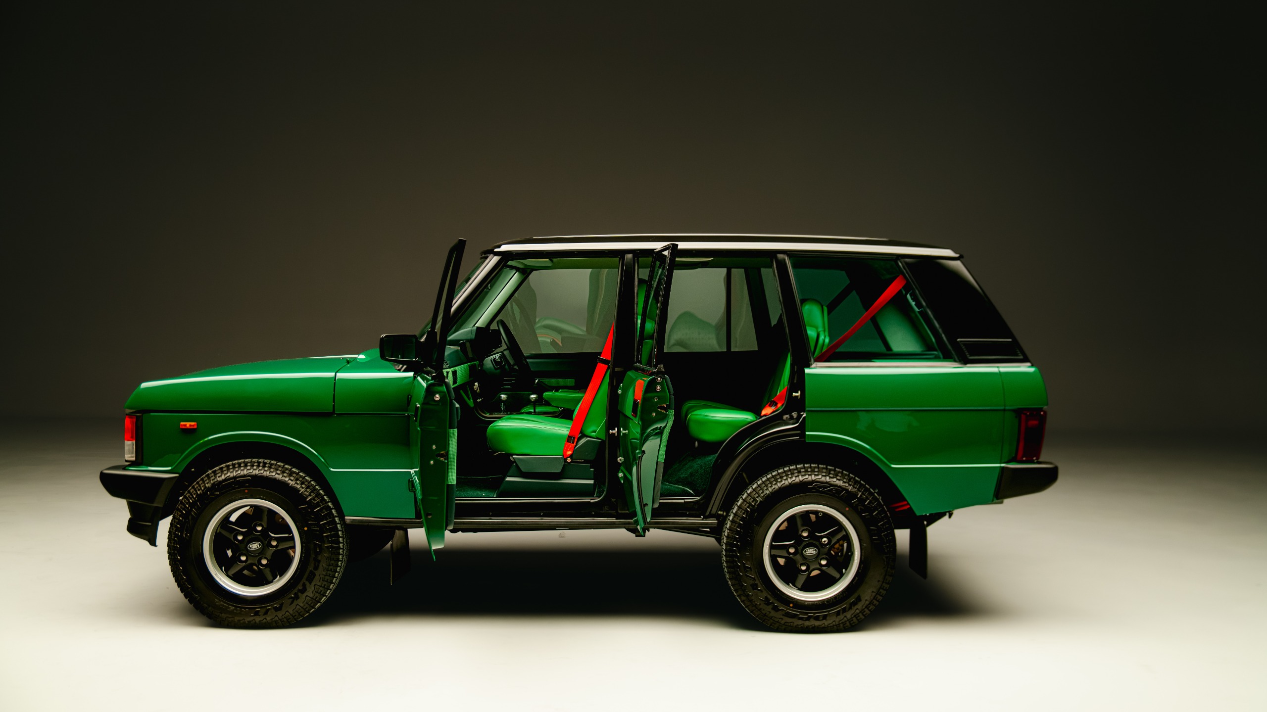 Kermit, a Range Rover Classic by Lunaz