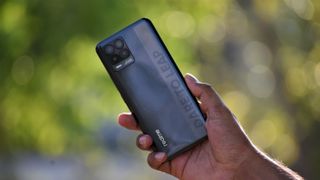 Realme 8i quick review: Catchy design makes this budget phone appealing