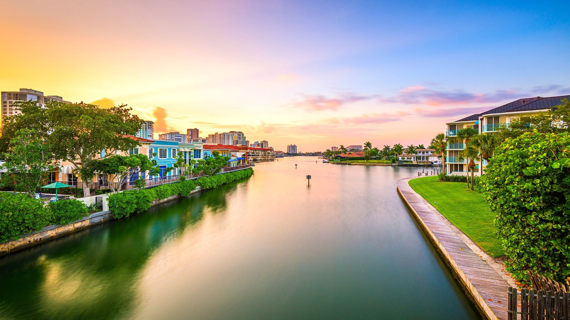 Would You Rather Retire in Naples, FL or Palm Springs, CA?