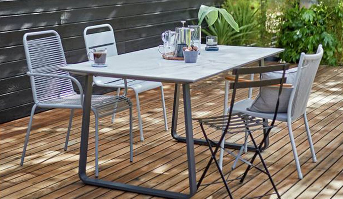 Ooft this Argos garden furniture looks like it costs WAY more than £250