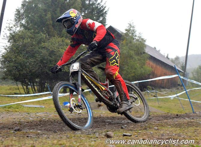 Steve Smith (Devinci Global Racing) on his way to winning the Hafjell World Cup