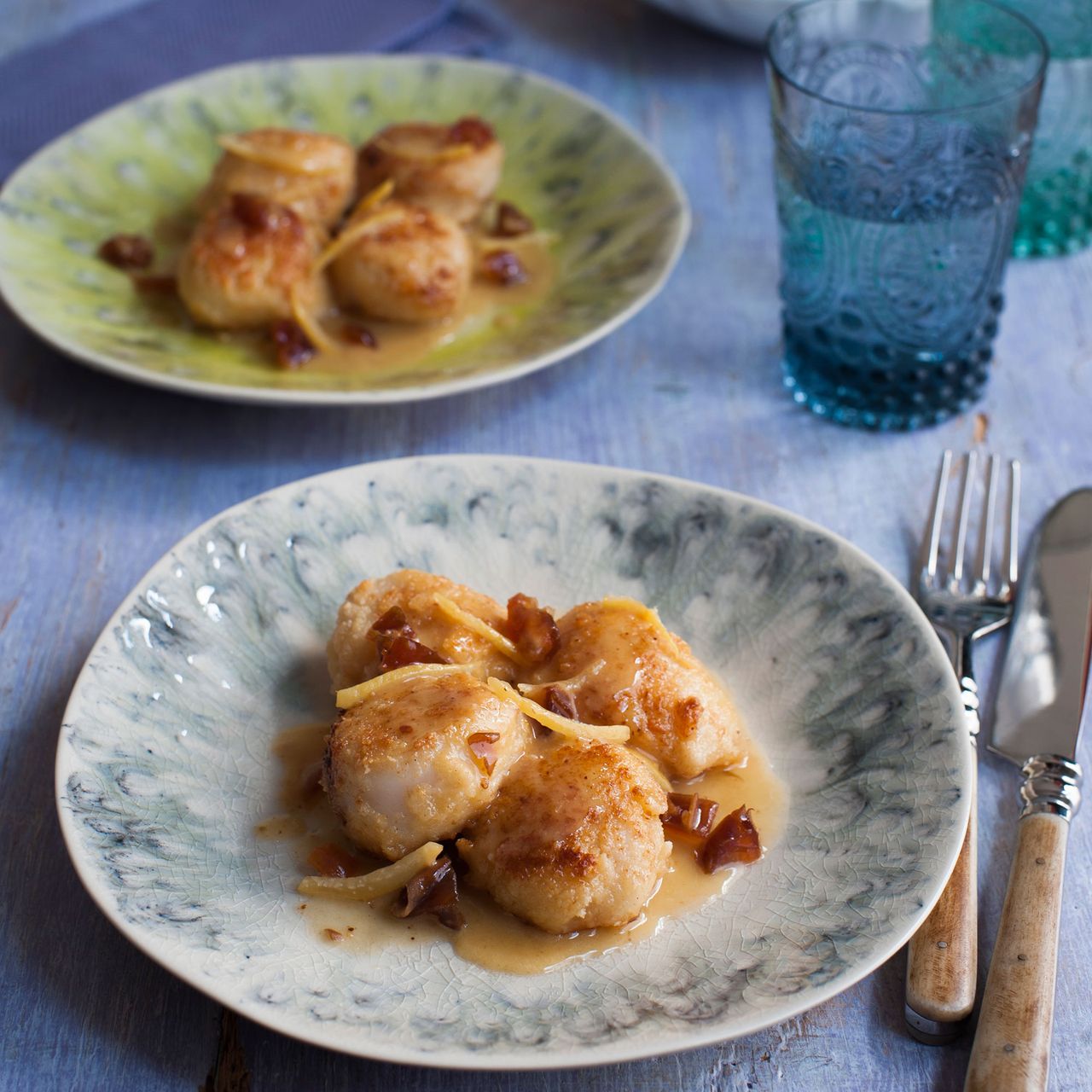 Almond-crusted scallops photo