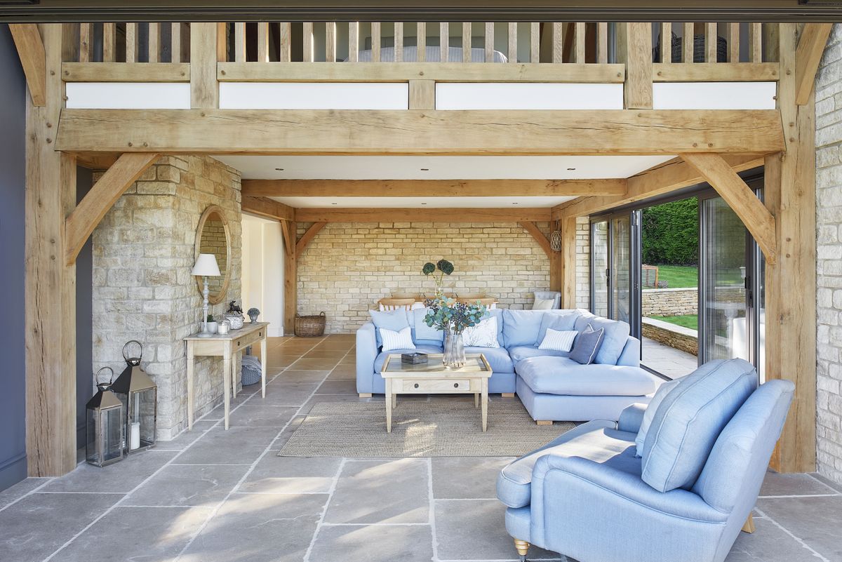 oak frame extension to bungalow with living room