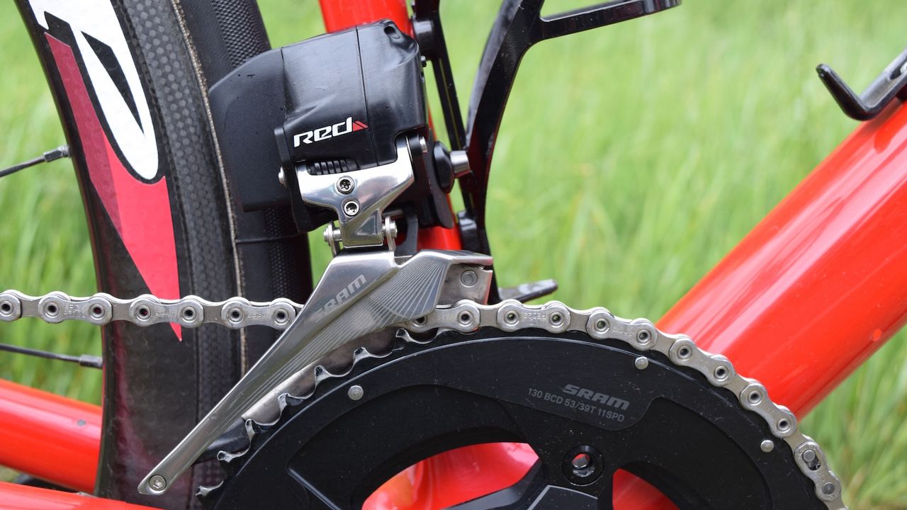 Wireless shifting ensures a lack of any cables although the battery within the derailleur results in a fairly bulky unit