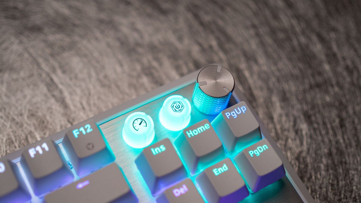 Corsair K70 Pro TKL Game Mode and rotary knobs highlighted