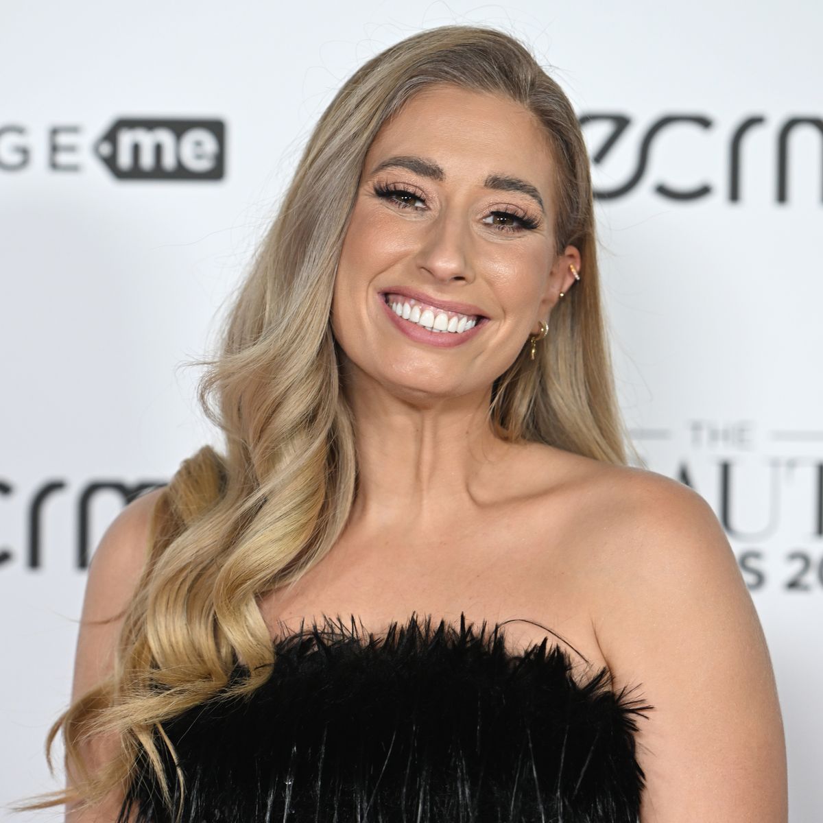 stacey-solomon-s-christmas-tree-is-nostalgia-to-the-max-ideal-home