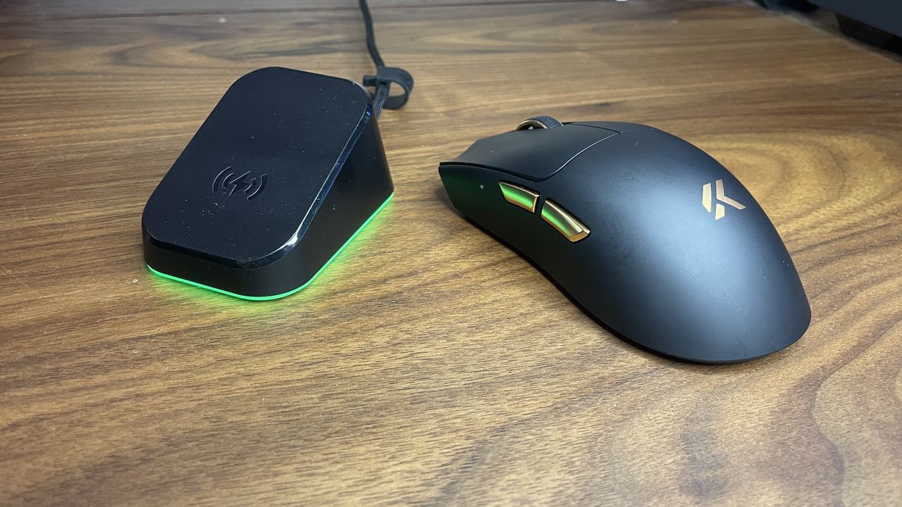 An Mchose K7 V2 Ultra+ gaming mouse.