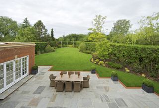 lawn ideas: modern garden