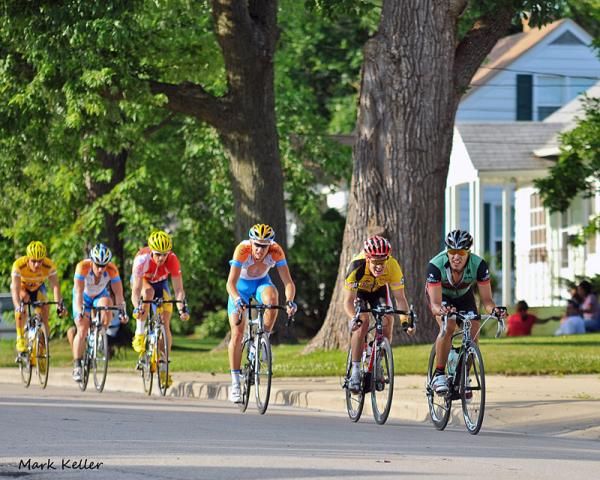 The six-rider break before Jay Thompson soloed away to victory.