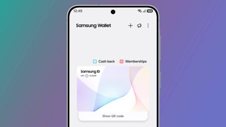 A Galaxy phone with Samsung ID with CLEAR showing in Samsung Wallet