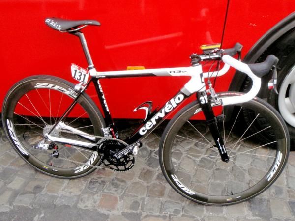 Carlos Sastre's Cerv&eacute;lo R3SL
