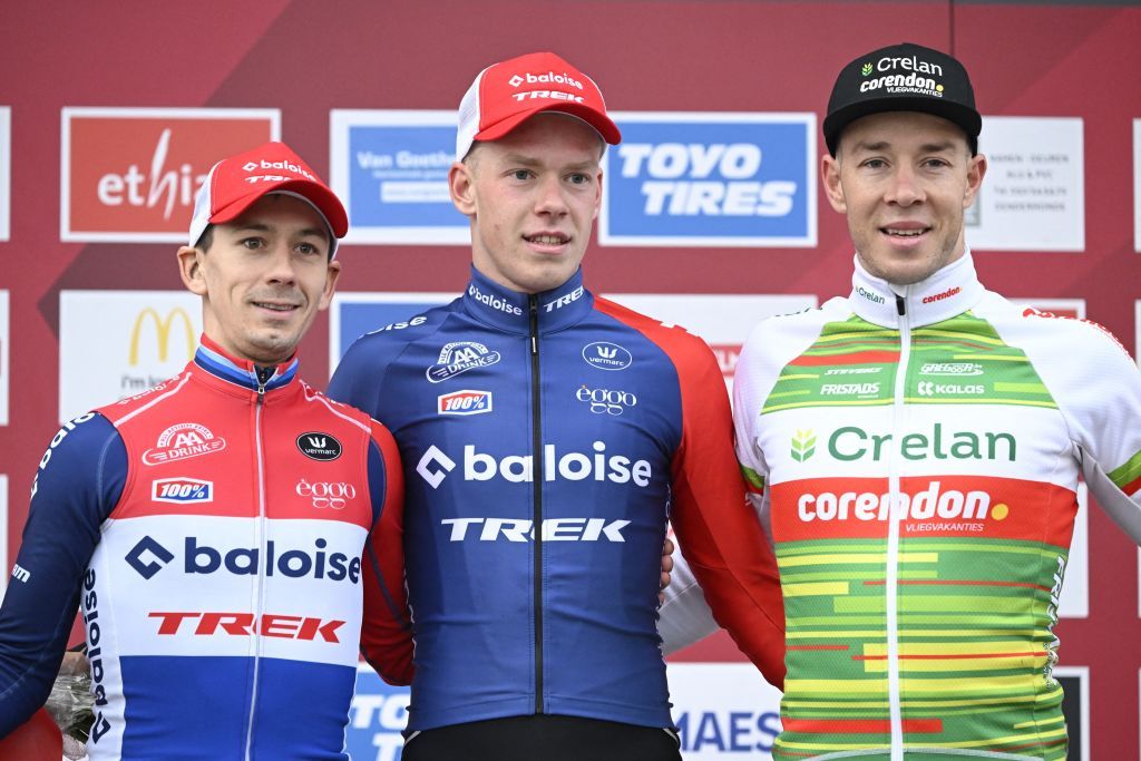 Dendermonde World Cup podium (l-r): second place Lars van der Haar (Baloise Trek Lions) , winner Pim Ronhaar (Baloise Trek Lions) and third place Laurens Sweeck (Crelan-Corendon)