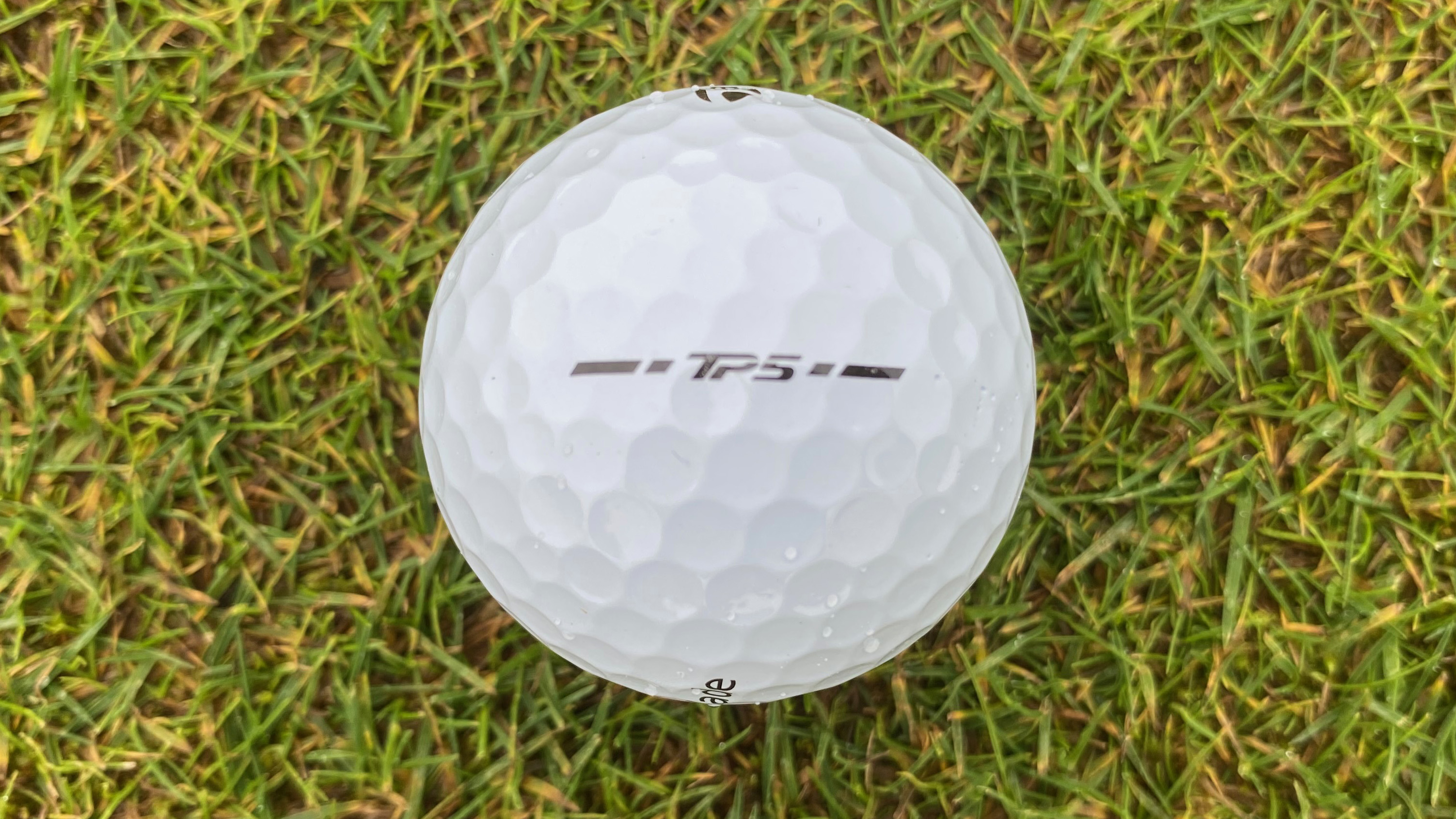 Photo of the TaylorMade 2024 TP5 Golf Ball