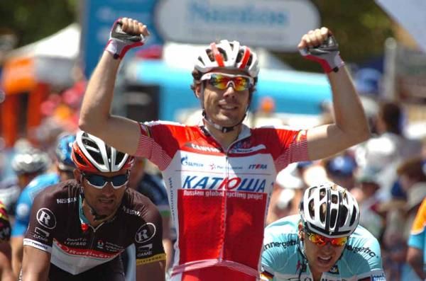 Oscar Freire (Katusha) beats Ciolek and Bennati to the line
