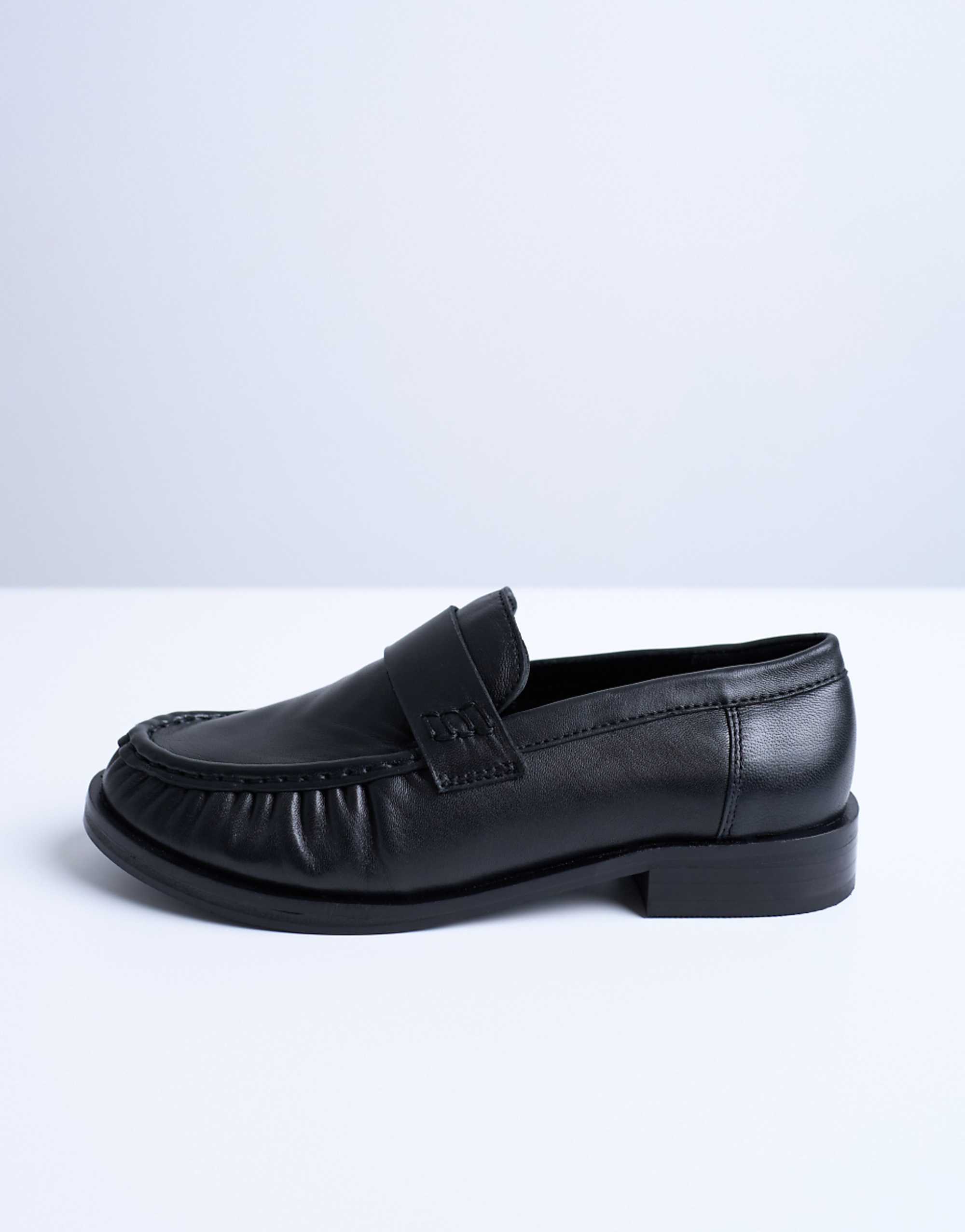 Topshop Carey Real Leather Loafers With Ruched Detail in Black