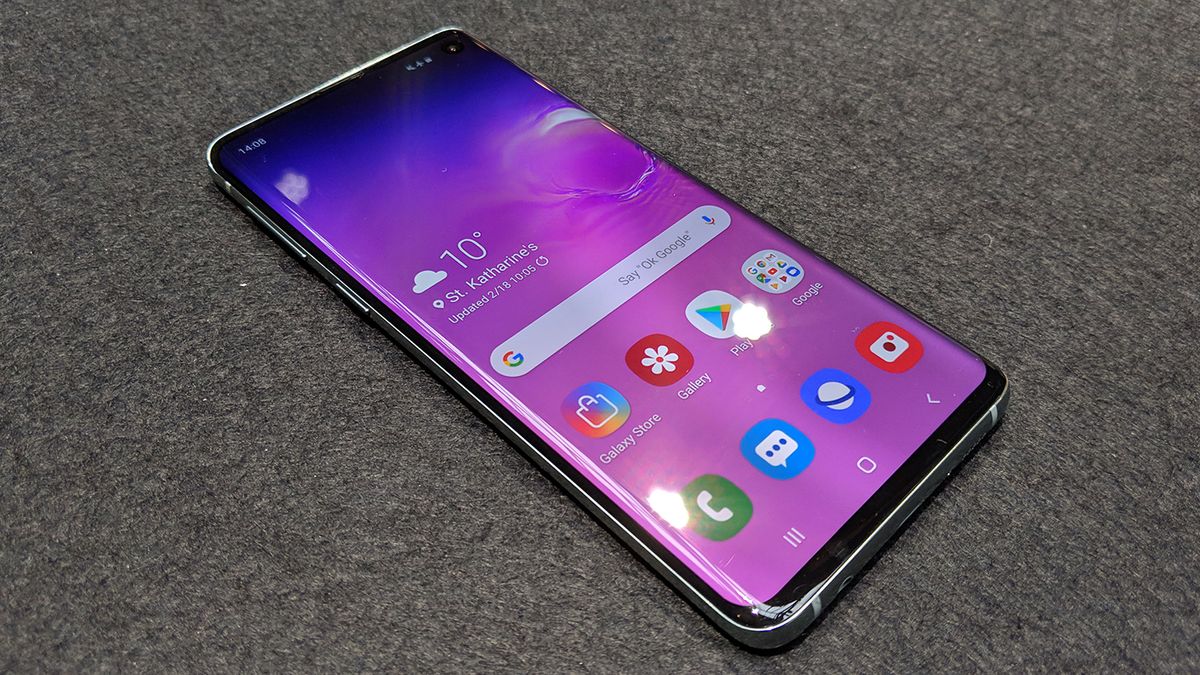 Samsung Galaxy S10 review: A powerful 'compact' flagship with a big screen